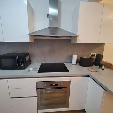 Central Modern Sliema 2 Bedroom Apartment Экстерьер фото
